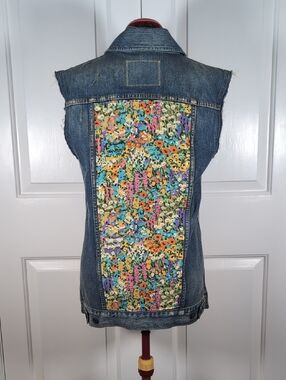 Levi's x Liberty London Floral Denim Vest Vintage Aesthetic Cottagecore Trucker